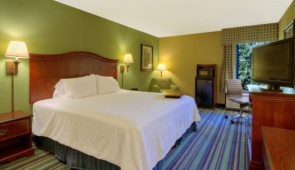 Hampton Inn Raleigh Cary Habitación foto